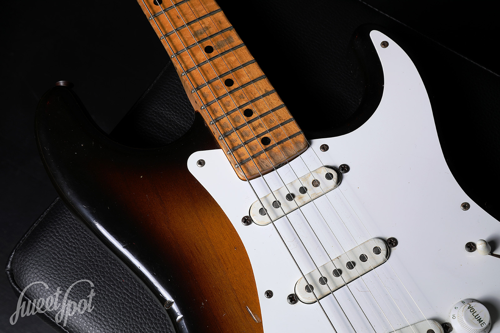 1954-Fender-Stratocaster-14.jpg