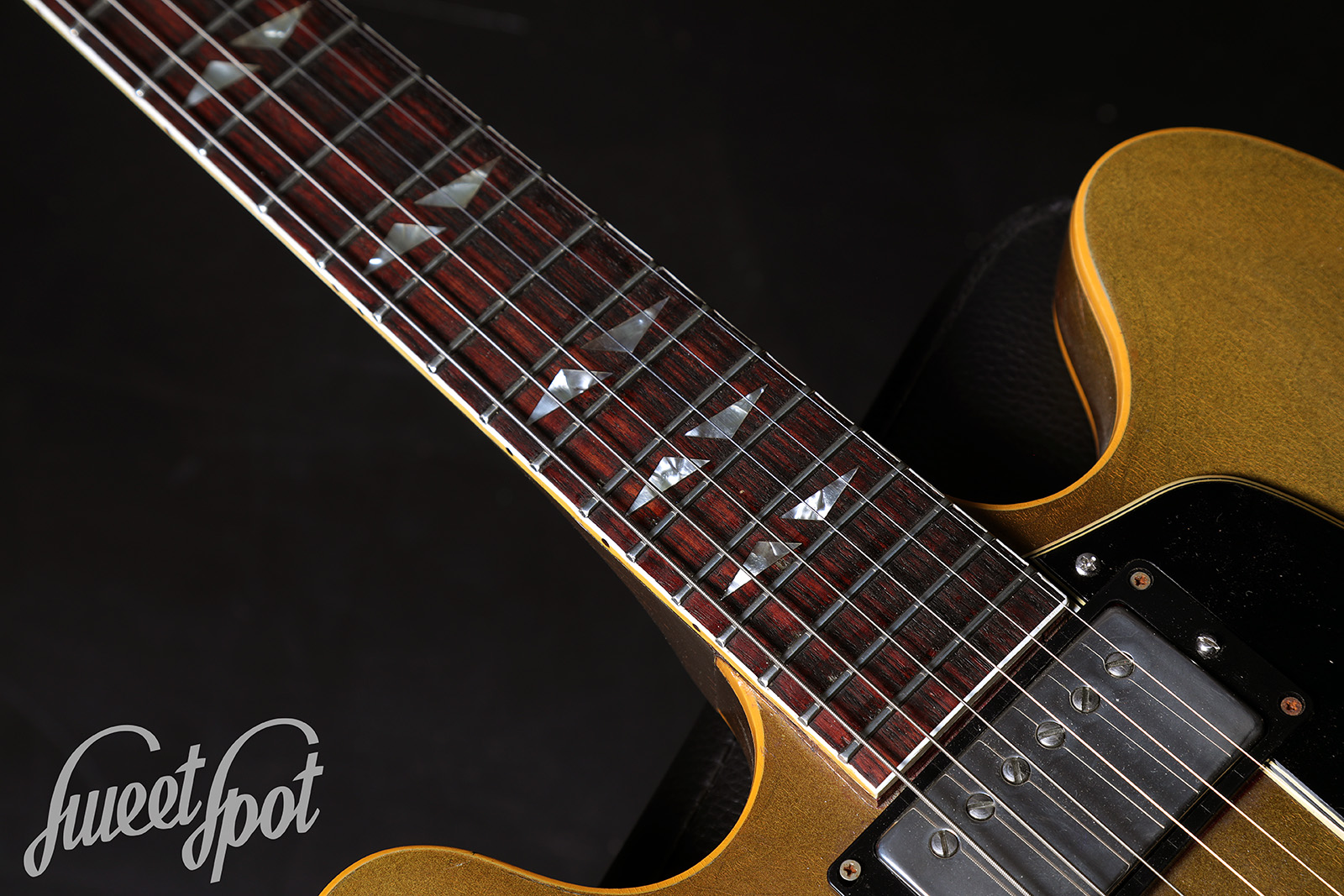 1966-Gibson-Trini-Lopez-ES-335-Gold-13.jpg